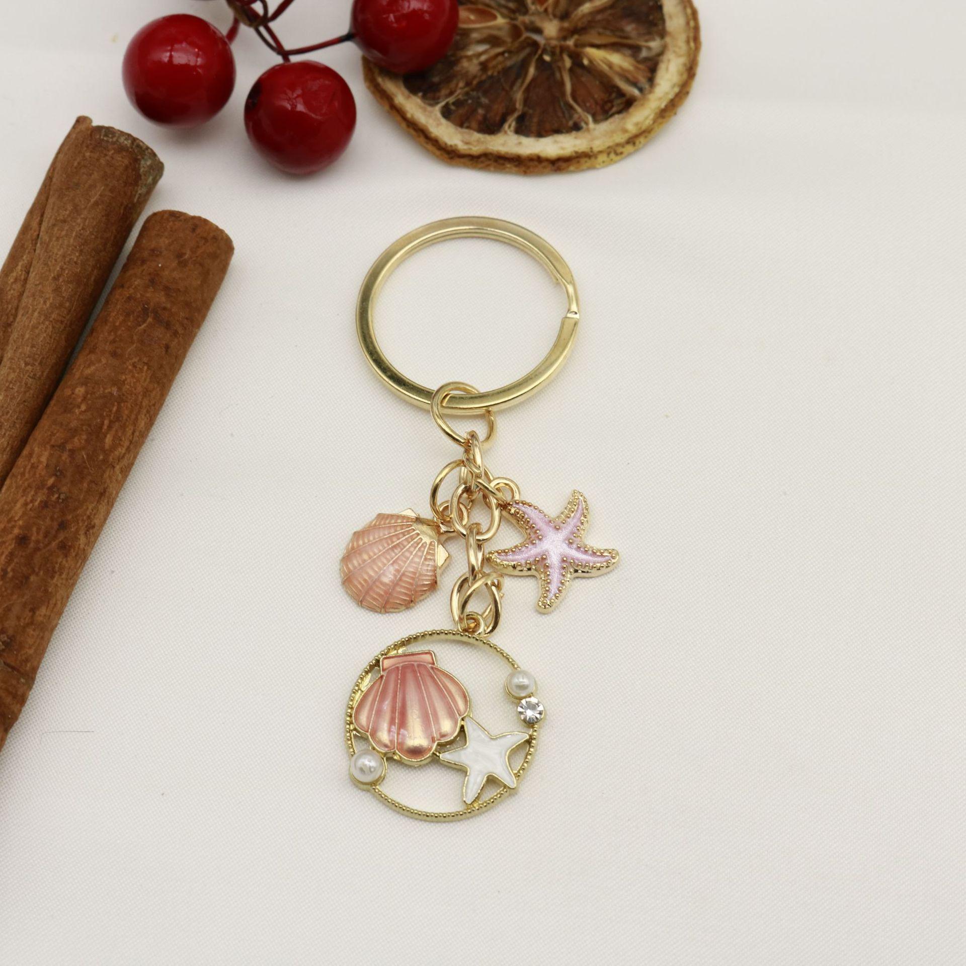 Hot-Selling Silver Seahorse & Starfish Keychain Pendant