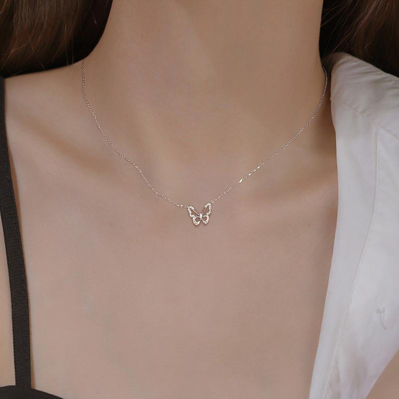 Hollow butterfly necklace women's niche light luxury design pendant fashion pass collarbone chain jewelry wholesale