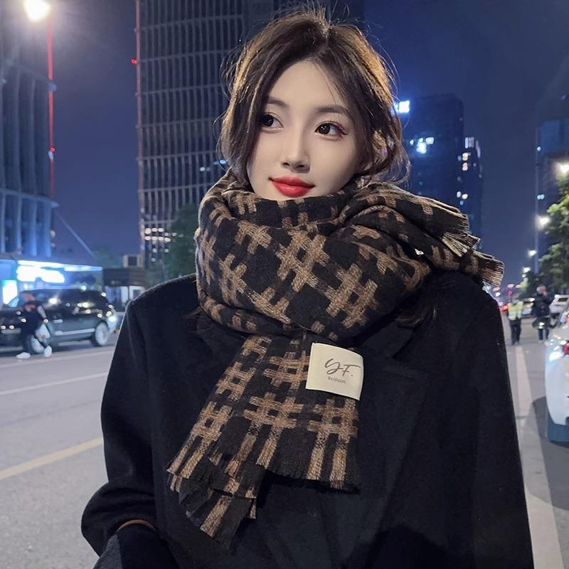 Autumn and winter Korean tic-tac-toe scarf female long imitation cashmere shawl high sense versatile Internet celebrity student couple scarf
