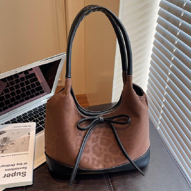 Large capacity leopard print bag women's autumn and winter underarm shoulder bag college student commuting tide tote bag