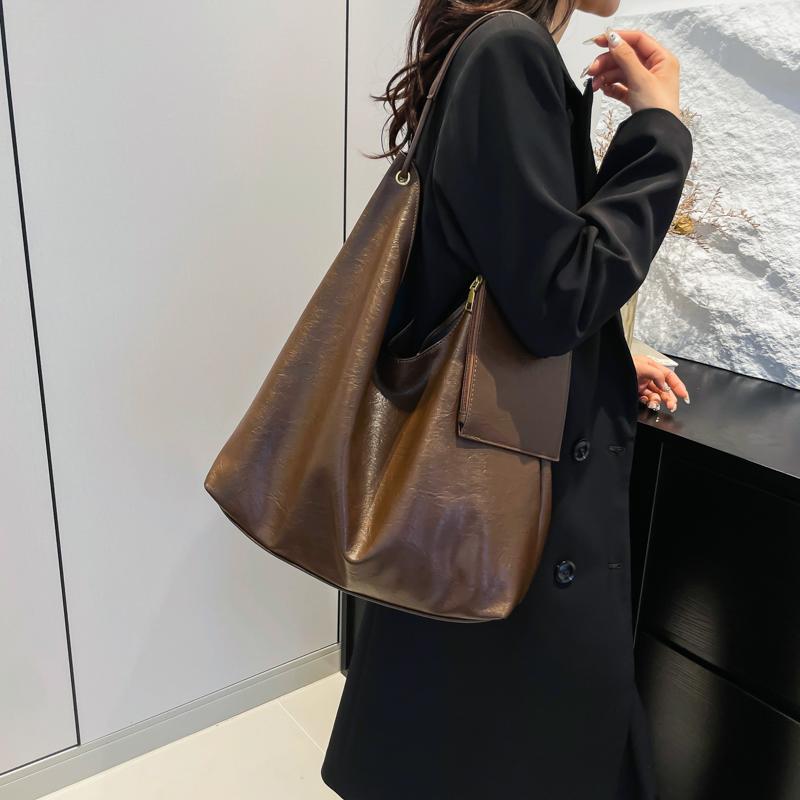 Winter Women's New Solid Color PU Large Capacity Versatile Tote Smaller Displacement Leisure Shoulder Bag