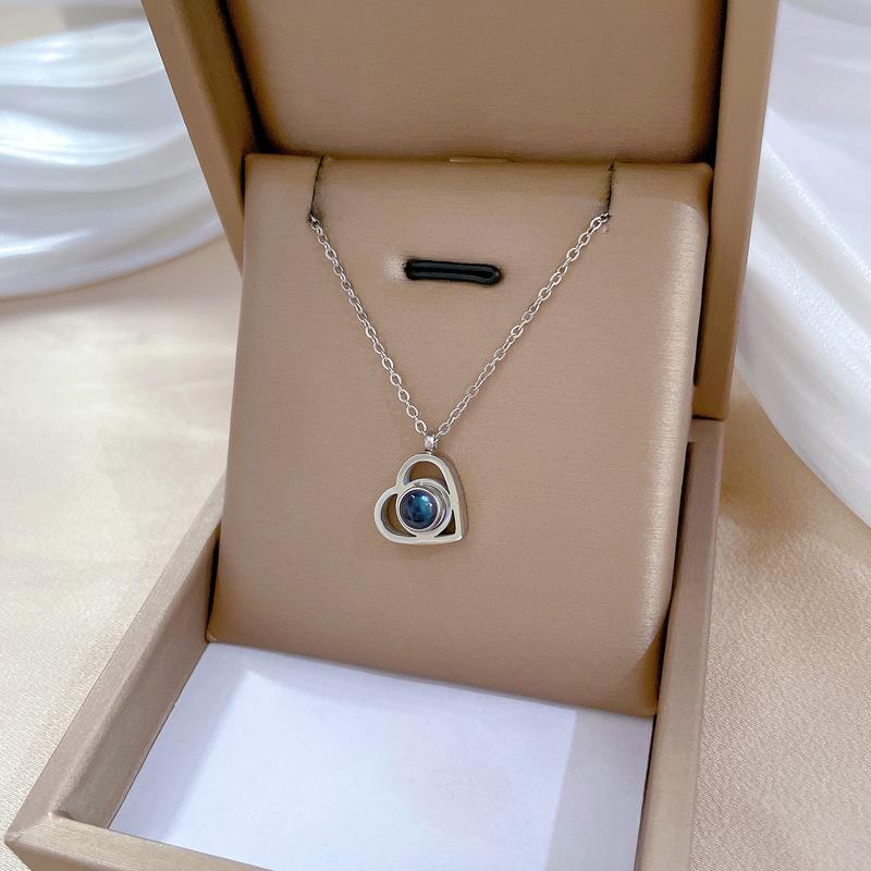 

Full Titanium Steel Cold Chain Necklace: Gold Collarbone Accessory for Women
