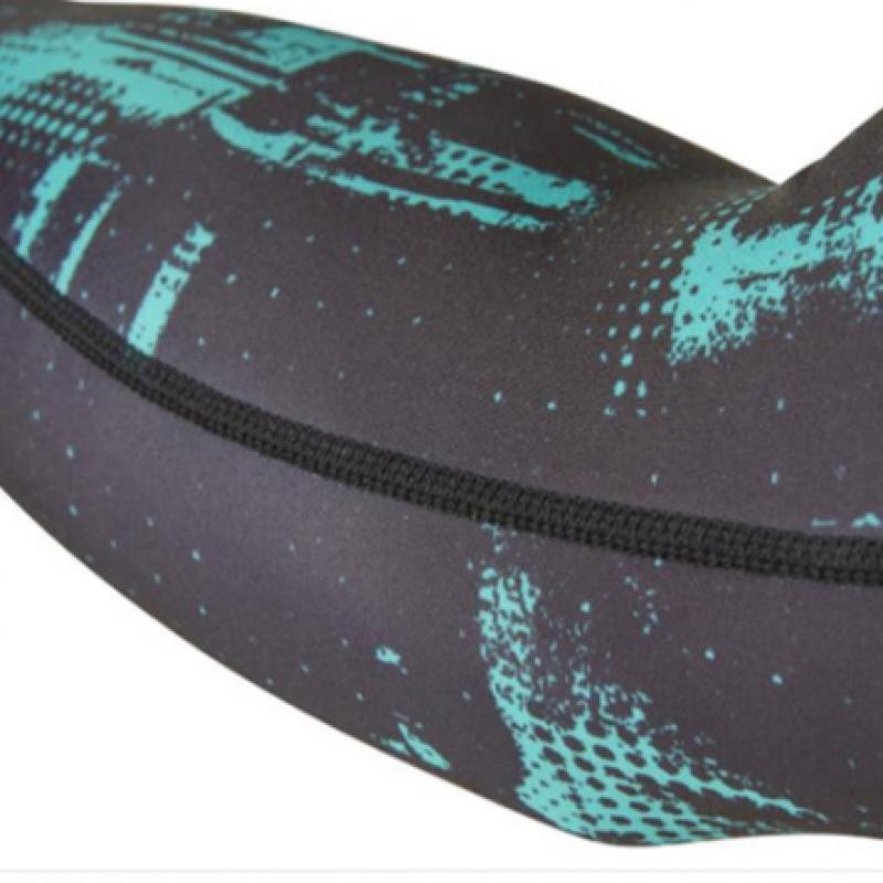 Reebok Galleria Reebok Body Temperature Maintenance Geocast Graphic Arm Sleeve