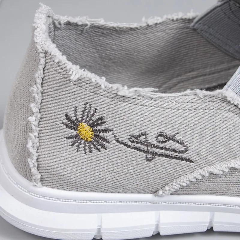 Men's Spring Cloth Shoes Casual Breathable Canvas Shoes Mid Top Flat Bottom Lightweight Shoes