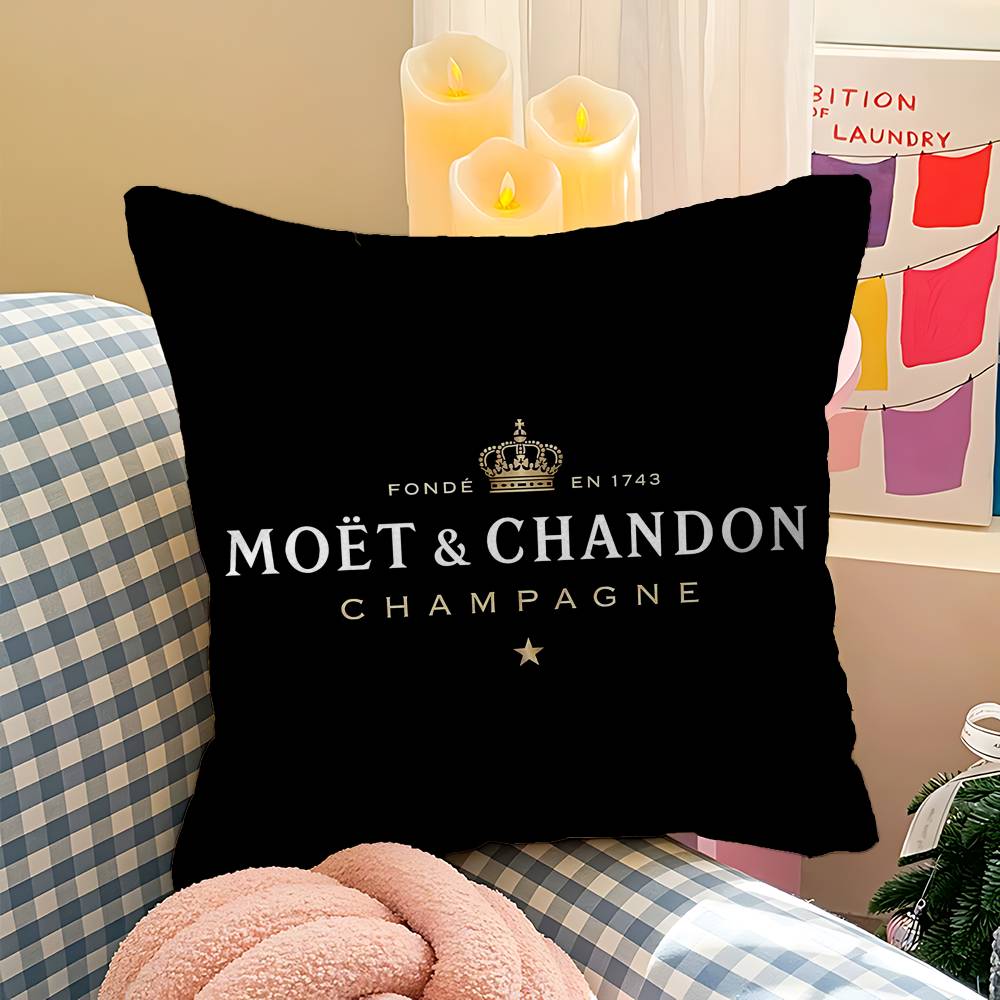 Brand M-Moet C-Chandon Luxury Maple Design Cushion Cover Happy Autumn Harvest Decor Holiday Decorati Pillow Cover