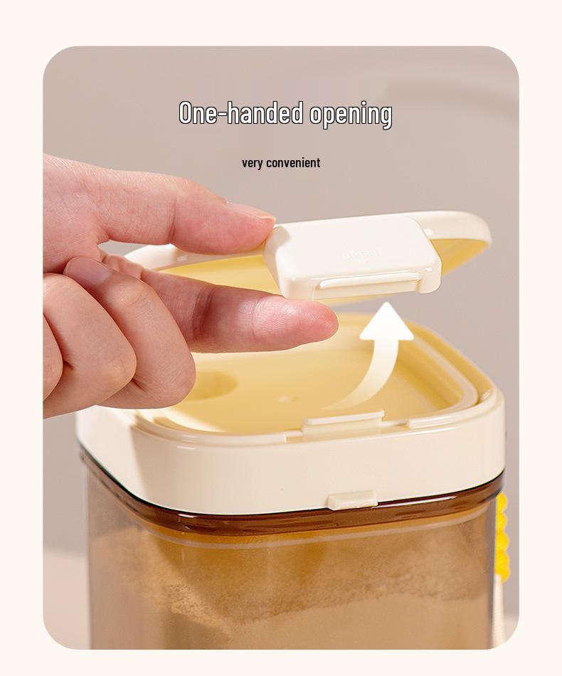 Moisture-Proof Milk Powder Dispenser with Spoon – Strong Seal Outdoor Can for Baby & Toddler Complementary Food