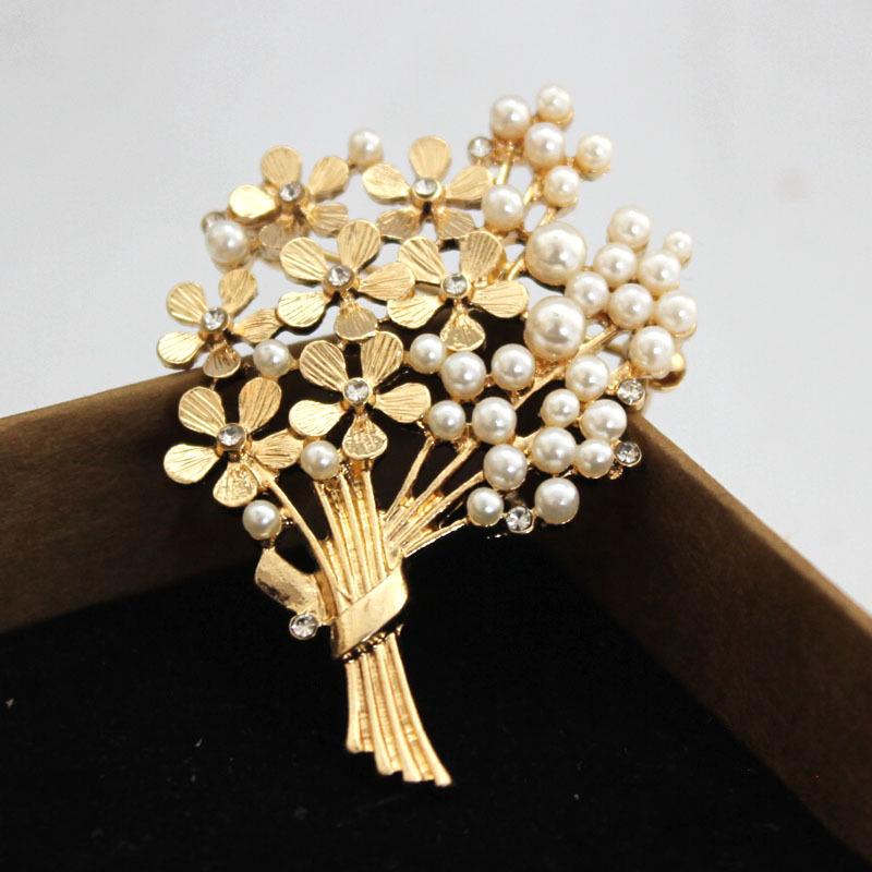 Elegant Retro Bouquet Pearl Brooch - European, American, Japanese & Korean Fashion
