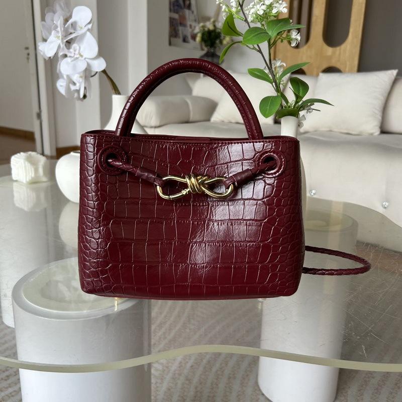2026 New Leather Women's Bag Fashion Trendy Crocodile Pattern Stone Pattern Woven Butterfly Buckle Commuter Tote Small Bag Cross-border
