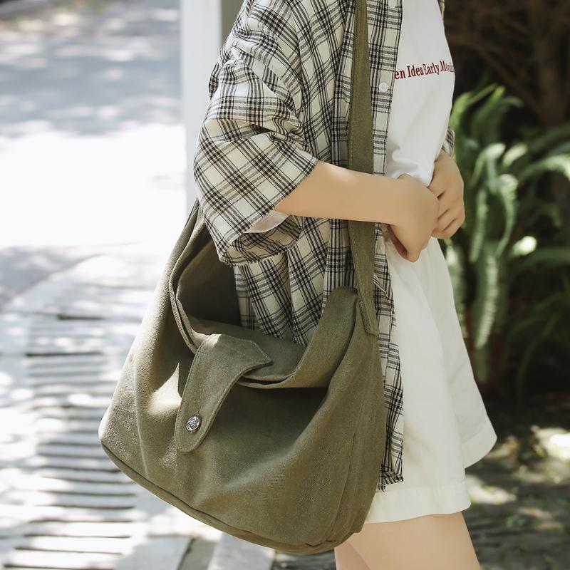 Student Messenger Bag Solid Color Crossbody Bag Men Canvas Bag Women's Large Capacity Commuter Shoulder Bag