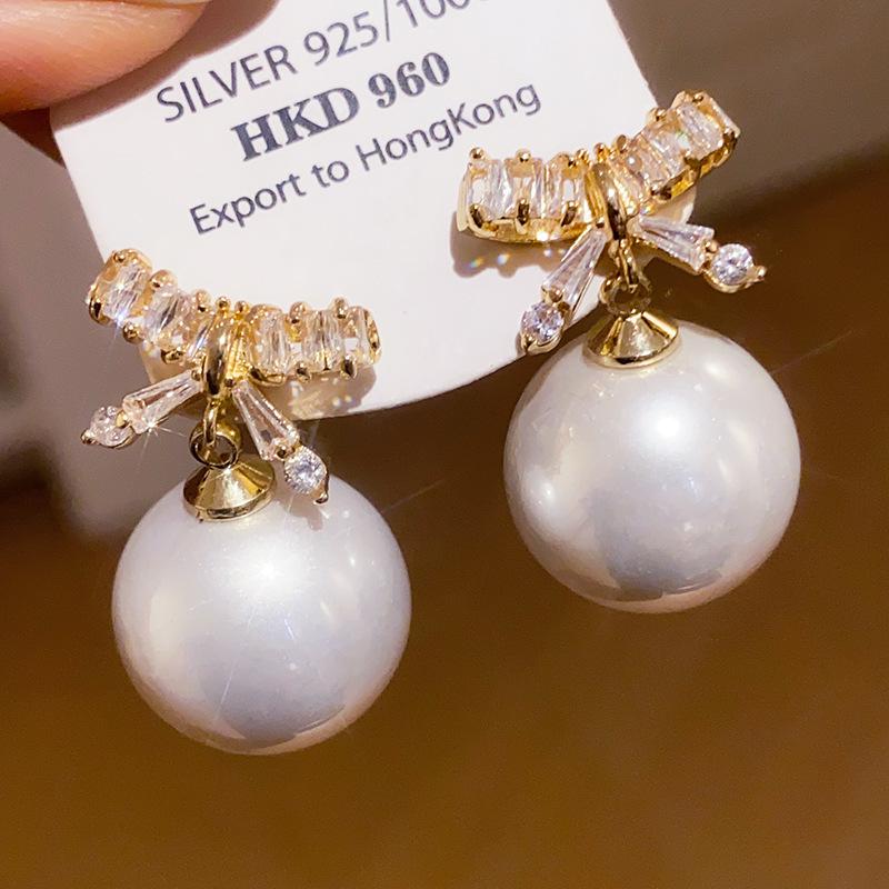 Gold-Plated Vintage Bow Pearl Earrings - Luxury Niche Design Stud Jewelry