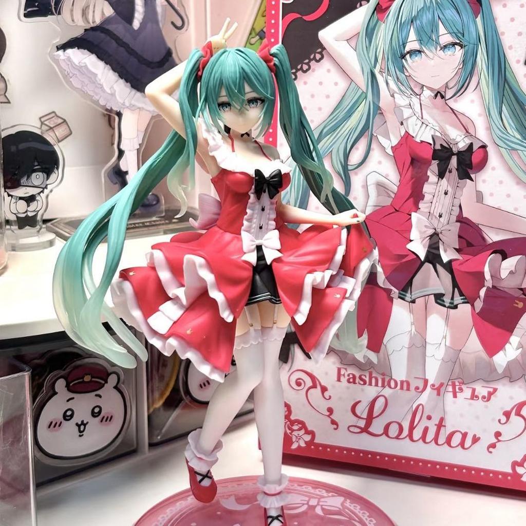The Hatsune Miku Lolita Figure Fashion Anime Miku Collection Action Figurine Kawaii Cute Model Desktop Ornaments Toy