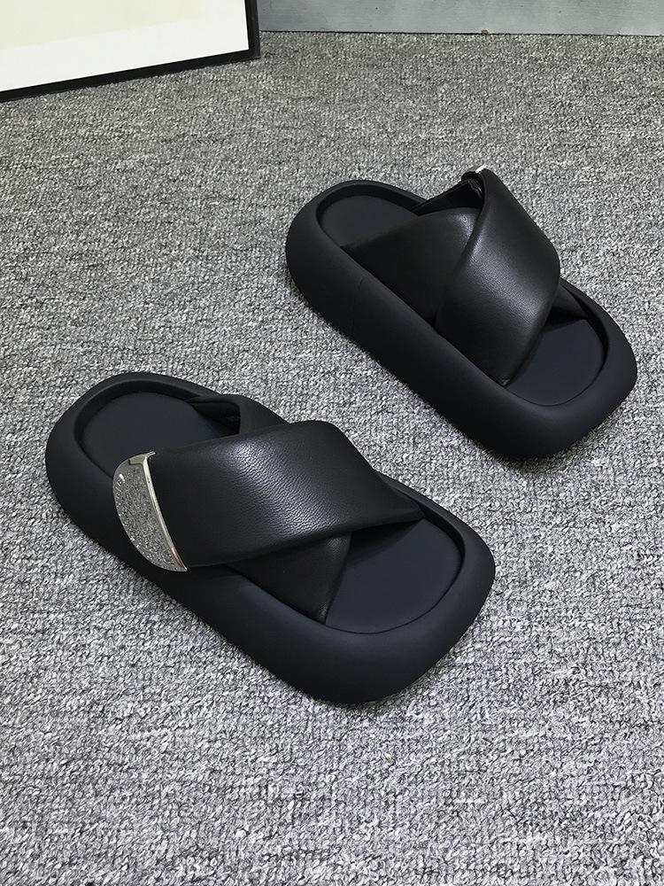 

European station 2025 summer new cross with sandals step on shit feeling thick bottom lazy drag women wear casual one-word drag 39 чёрный