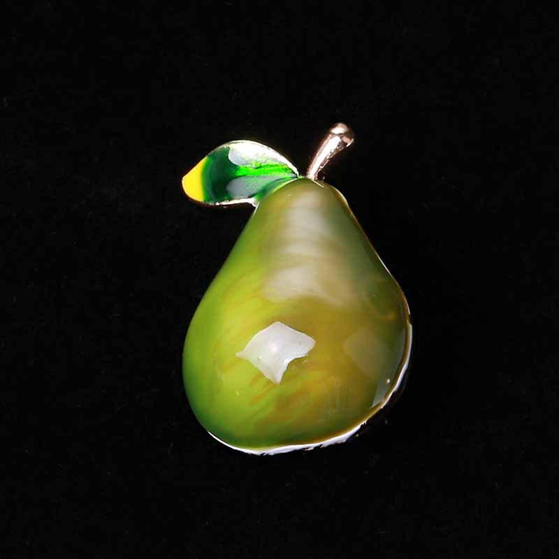 SKEDS Cute Pear Exquisite Trendy Women Brooches Pins Fashion Fruit Metal Jewelry Enamel Pin Party Clothing Badges Corsage Gift
