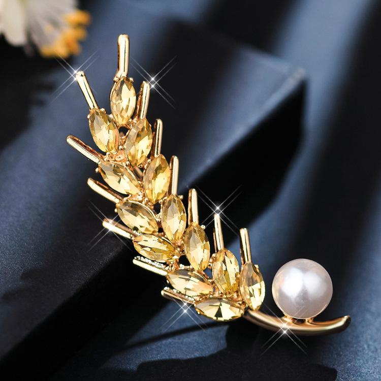 

Grand Golden Wheat Ear Brooch Men s Suit Business Casual Brooch Women s Elegant and Simple Style