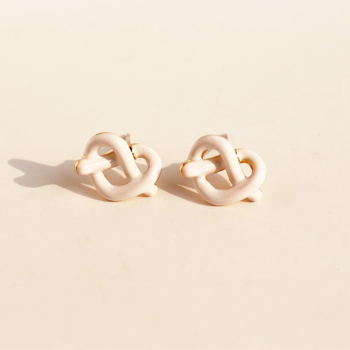 

Новогодние серьги-гвоздики с красной эмалью Love Knotted, маленькие и нежные серьги-сердечки с белой глазурью 641 белый