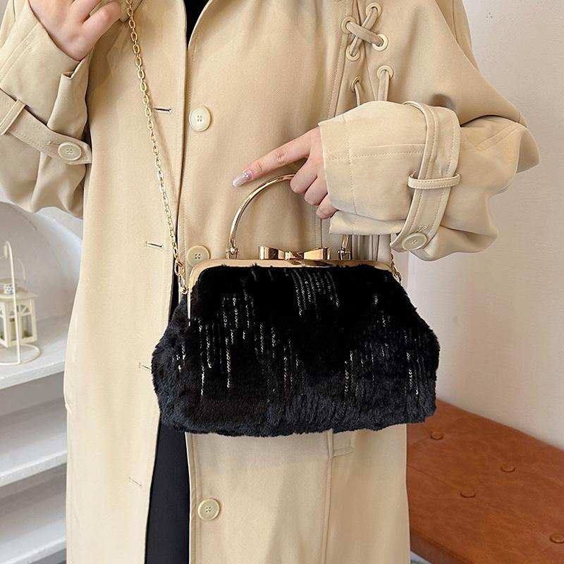 Luxury Embroidered Women's Shoulder Bag Metal Top Handle Purse With Long Chain Strap Evening Party Clutch