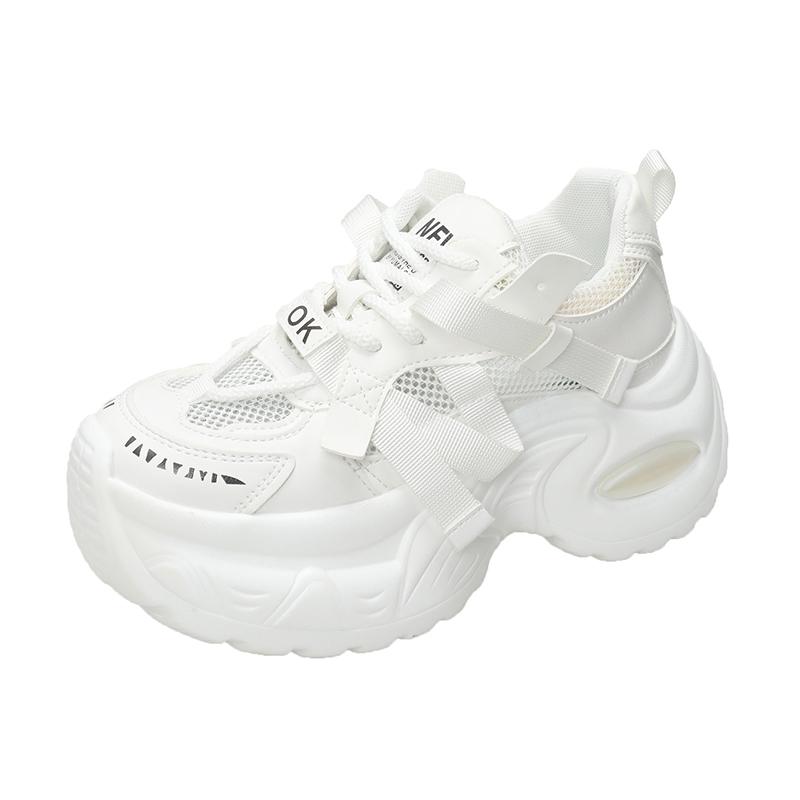 

Fashion Summer Women Casual Shoes New 2025 Breathable Mesh Vulcanized Sneakers Female Soft Leather High Heels Sport Dad Shoes 7.5CM 34 белый