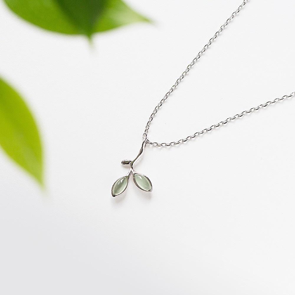 Cute Leaf Necklace Female Mori Small Fresh Collarbone Chain Simple Pendant Gift For Girlfriends And Students Aa