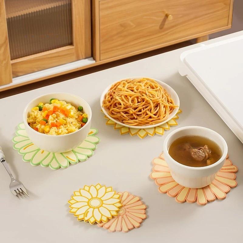 Silicone Placemat Flower Heat Resistant Blossom Coffee Cup Coaster Heat Insulation BowlMat for Table Pot Holder Pad Cup Placemat
