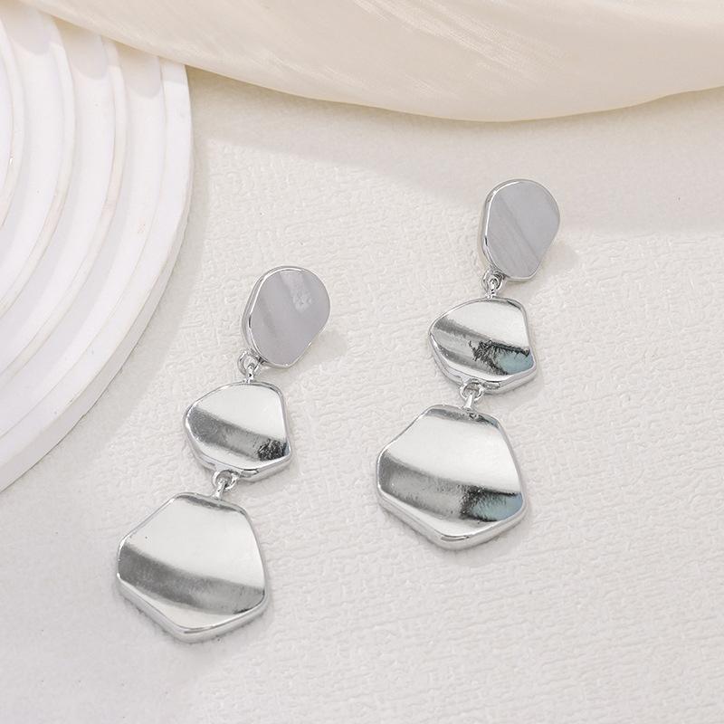 Vintage Irregular Smooth Metal Pendant Earrings for Women Gold Three-Layer Geometric Circular Earrings Jewelry