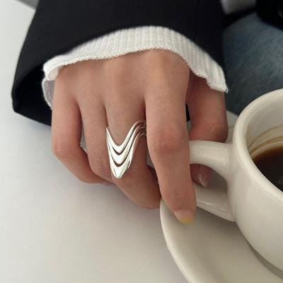 V-förmiger Hohlring mit mehreren Schichten, verstellbar, für Damen - Geometrisch, Modisch, Vielseitig, Personalisierbares Zeigefinger-Accessoire