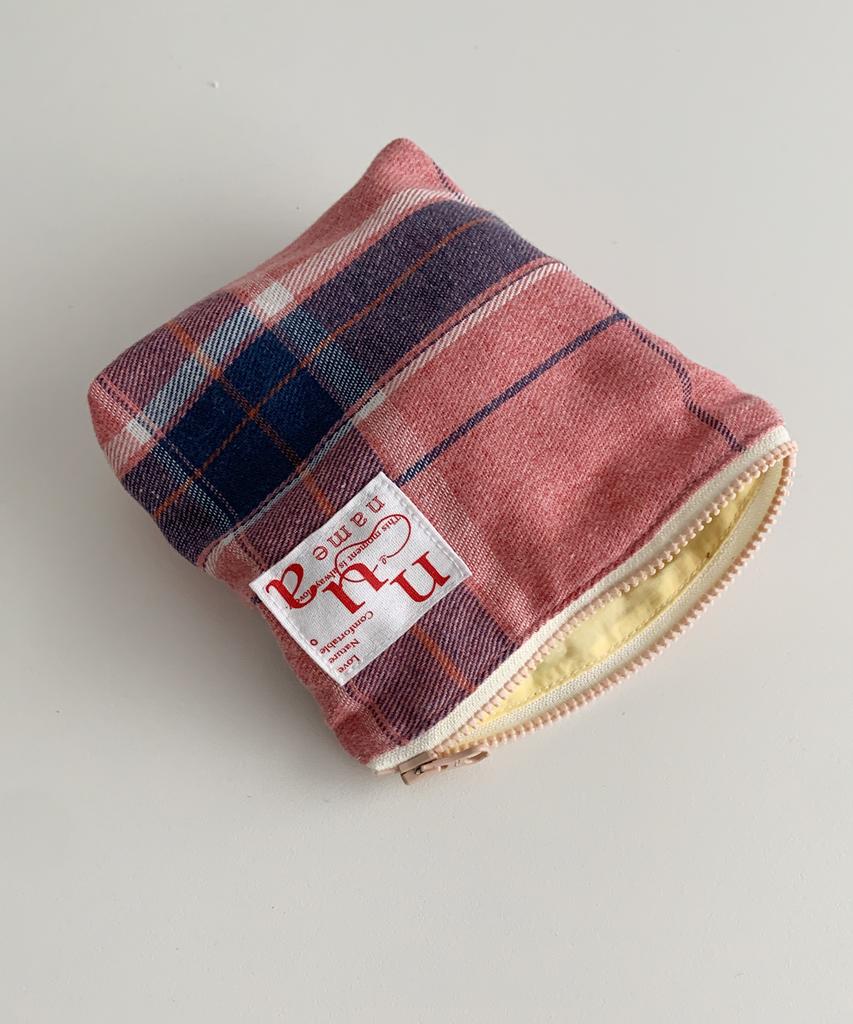 Nuaname Blanket Vintage Check Pouch 2 Colors