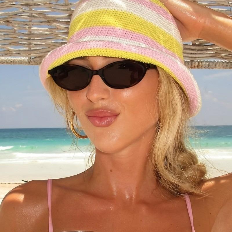 1pc Women's Simple Style Oval Frame Fashion Glasses - Sleek Black Decorative Eyewear for Casual Attire & Gift Giving