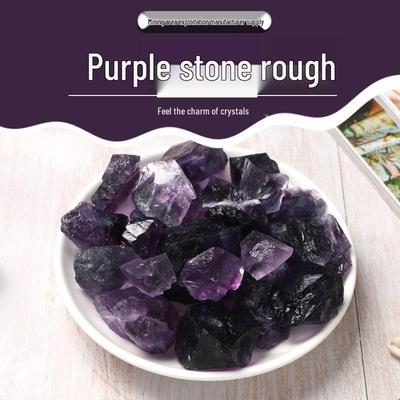 Lila Fluorit Rohkristall Bruchstein Aromatherapie Diffusor und Schmuckstück.