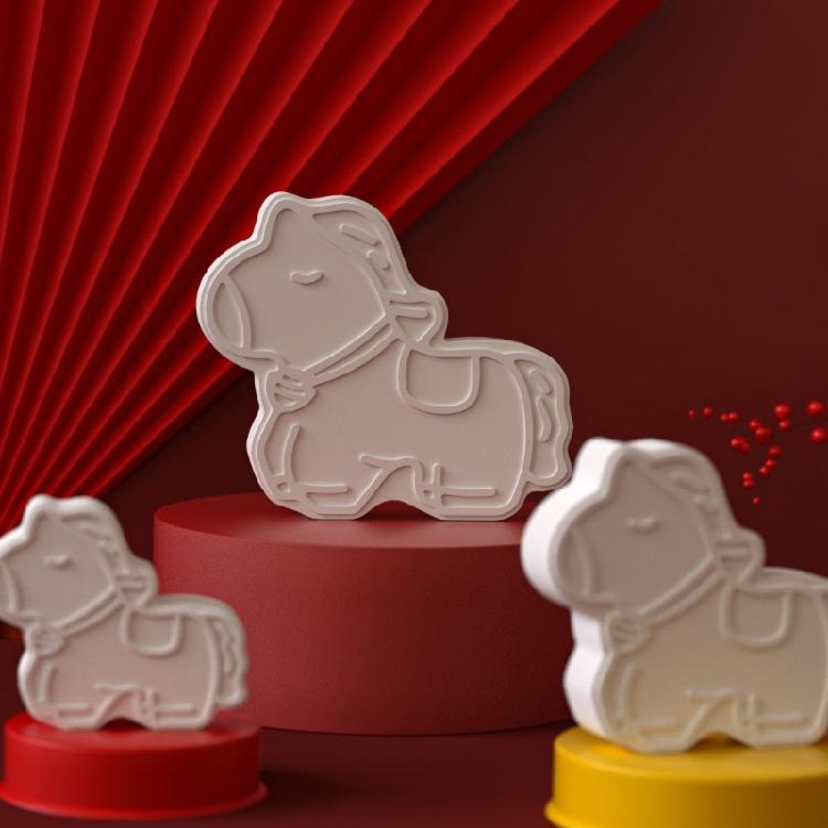 Silicone Horse Shaped Ornament Mold Desktop Decoration with Round Base Mould For Creative Handmade Enthusiasts