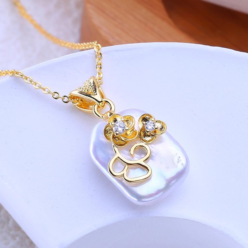 LSOOYH Natürliche Süßwasser Große Barockperlen Halsketten Party Elegant Vintage Goldfarbe Blume Anhänger, Geburtstagsgeschenke für Frauen