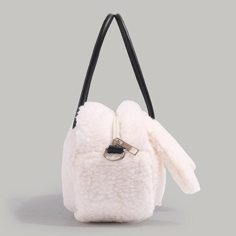 Japanese Style Cute Bag for Women 2024 New Niche Girl Plush Mini Handbag Fashion Versatile Crossbody Bag