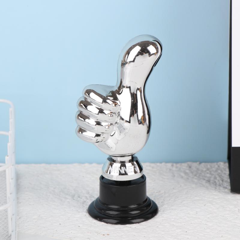 

1 Штука Міні Трофеї Перемоги Нагороди Призи Трофей з великим пальцем вгору Пластикові Золоті Трофеї Заохочення Для Домашнього Настільного Декору