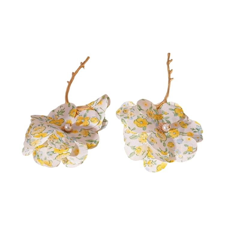 Sophisticated Flower Studs Earrings Fashion Ear Pin Flower Ear Studs Statement Earrings Ear Jewelry for Woman and Girl