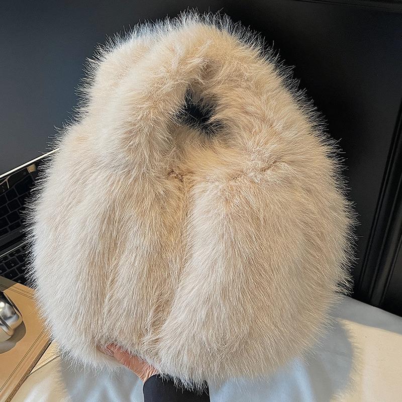Plush Bag Women's Large-capacity Autumn New Casual Shoulder Handbag High-value Fluffy Dumpling Bag