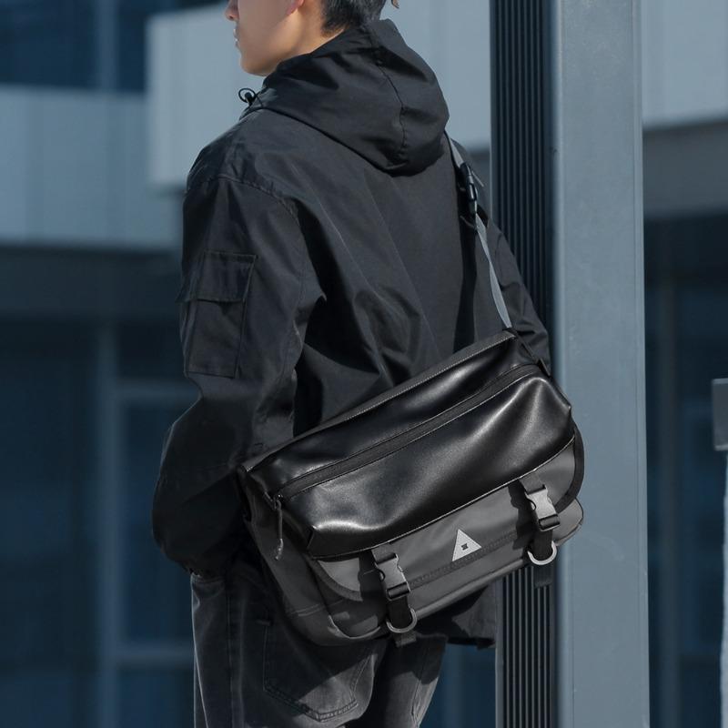 New Messenger Bag Men's Backpack Function Bag Tooling Messenger Bag Casual Shoulder Bag Student Schoolbag