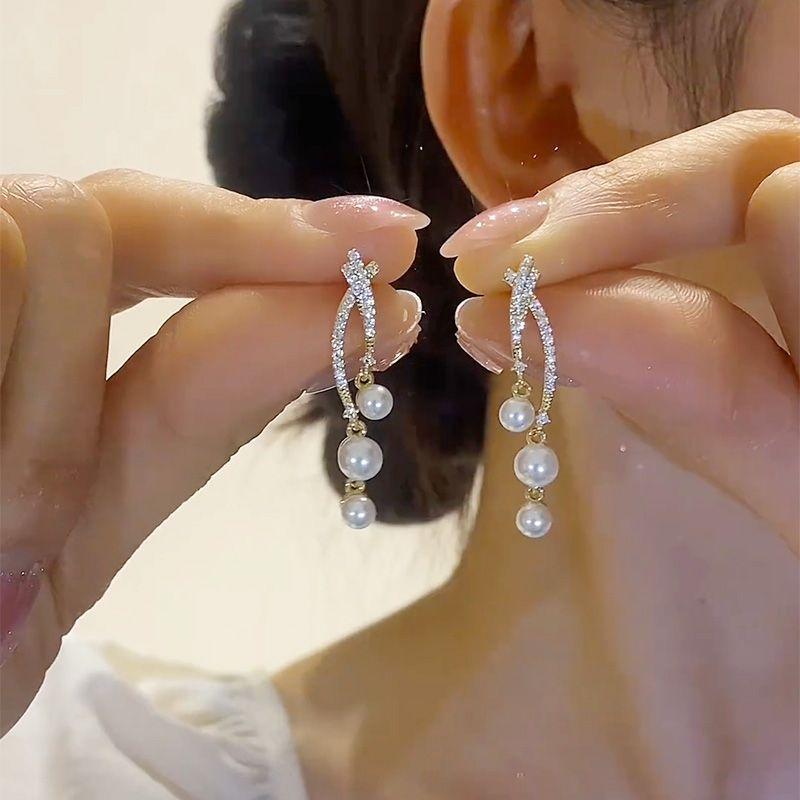 

Accessible Luxury Full Diamond Easiest for Match 925 Silver Needle Women s Pearl Earrings Diamond pearl earrings
