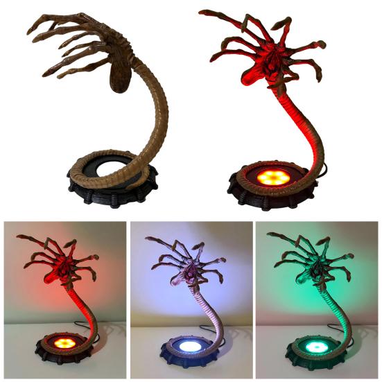 LED Facehugger Night Light Scary Alien Claws Twinkle Light Horror Light Up Facehugger Figurine Table Lamp for Home Bedroom Halloween Indoor Decor