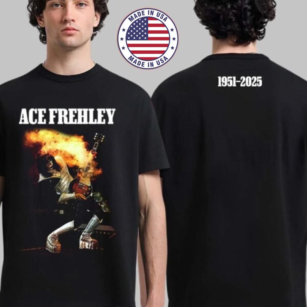

Ace Frehley Rest In Peace 19512025 Signature Photo Two Sided TShirt Unisex T-Shirt L