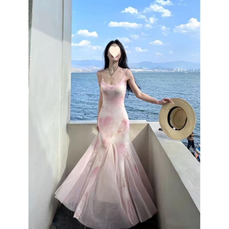 Thai dopamine island vacation atmosphere, pure desire, sweet and spicy super fairy girl floral mesh yarn hip-wrapped suspender dress S