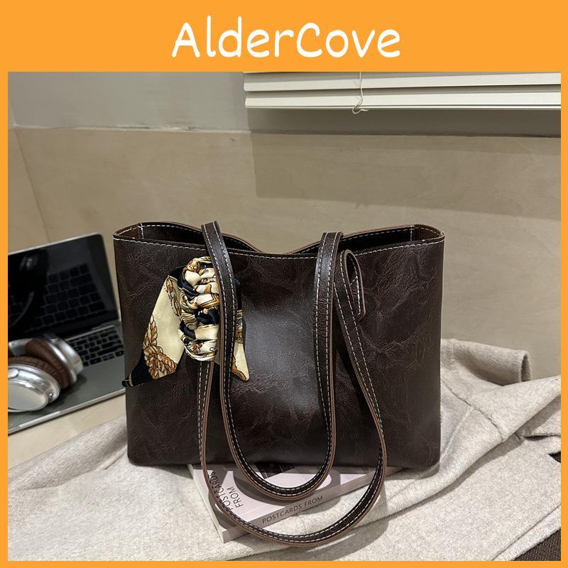 Fashion Large Capacity Shoulder Handbag With Stitching Design For Urban Women