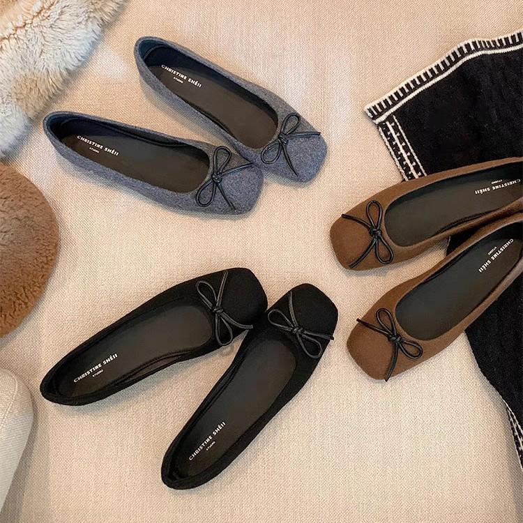 

Su Yinyin has the same soft-soled retro flat-bottomed bow, shallow mouth flat-soled single shoes, female grandma shoes, commuting 39 сірий колір