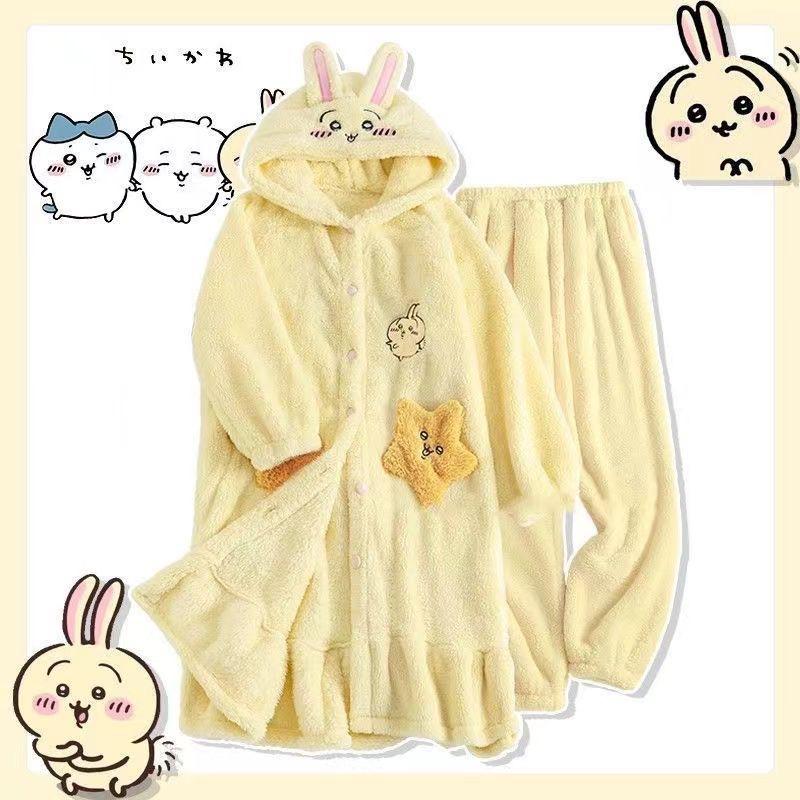 Set Pijama și Halat de Baie din Fleece Coral pentru Femei Usagi - Articole de Casă Drăguțe din Flanel cu Desene Animate pentru Toamnă și Iarnă.