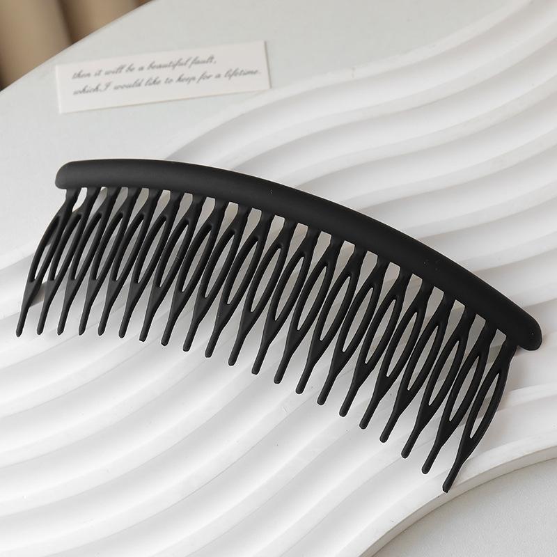 Non-Slip Hair Comb & Clip for Finishing Broken Hair, Adult Bangs, and Top of Head Styles.