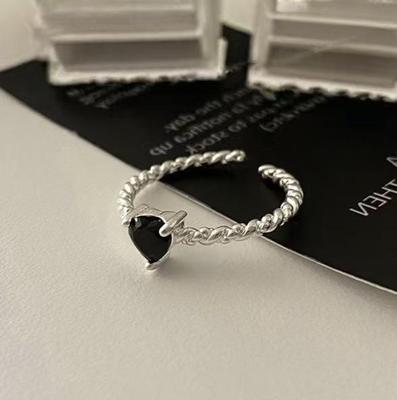 Anello Regolabile Intrecciato Nero Zircone Geometrico Retrò