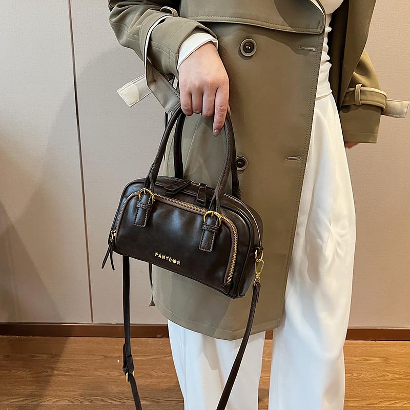 Vintage Top-handle Bags For Women Winter New Designer Handbags Luxury Retro Shoulder Cross Body Bag Mini Bowling Bags