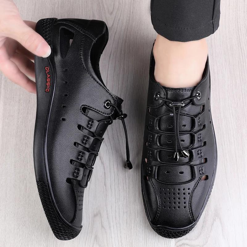 Mode Sommer Neu Weißes Leder Ausgeschnittene Sandalen Atmungsaktiver Komfort Herren Strandschuhe Mode Weiche Sohle Männlich Flache Lässige Leder Slipper