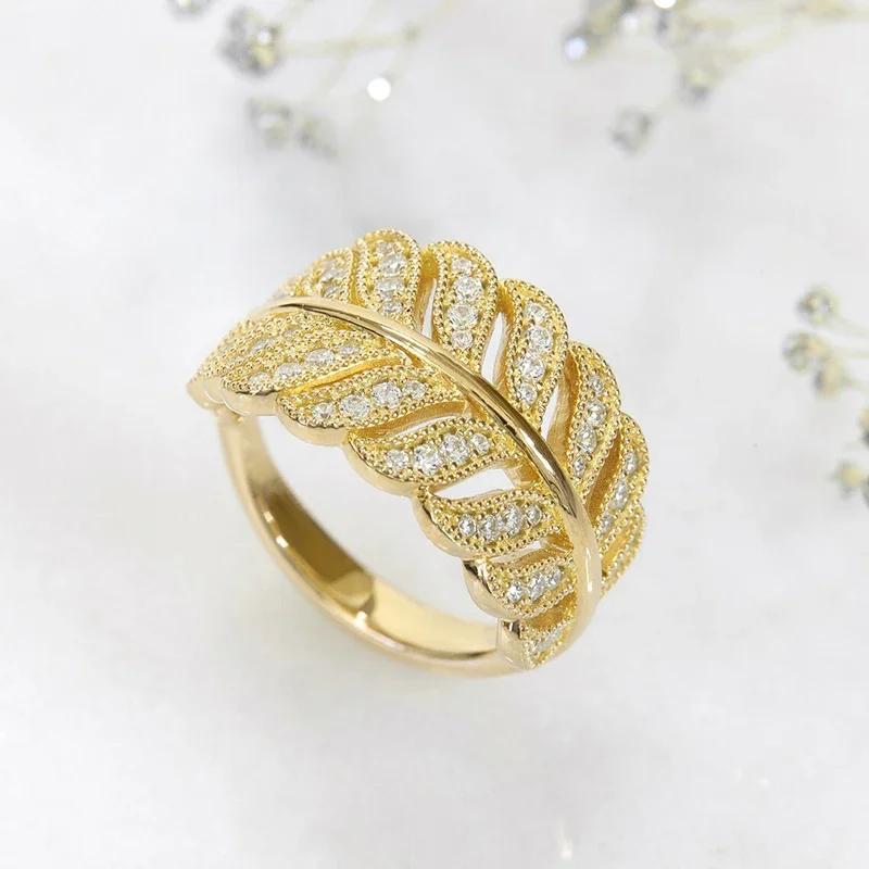 Huitan Eternity Leaf Design Finger Rings for Women Sparkling Crystal Cubic Zirconia 3 Metal Colors Luxury Trendy Wedding Jewelry