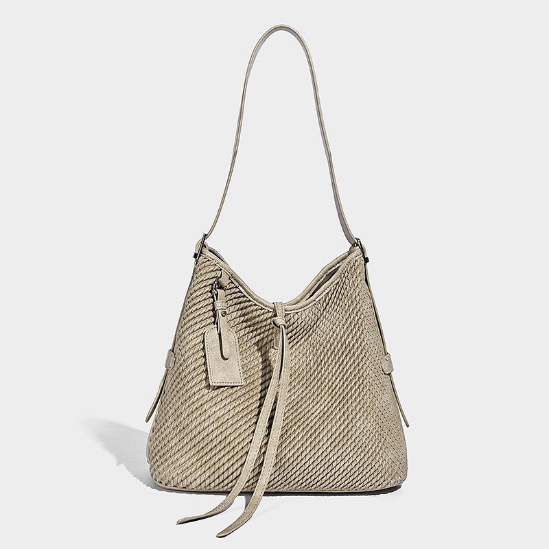 Casual Vacation Style Three-Dimensional Feel Bucket Bag 2025 New Spliced Large Capacity Shoulder Bag Tote Beach Bag