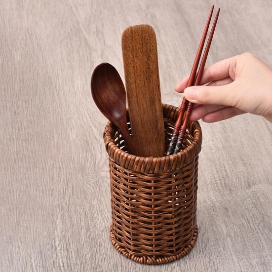 Rustikaler Stäbchenhalter aus geflochtenem Kunst rattan Küchenutensilien-Organizer Besteckaufbewahrungsbehälter für Küchenarbeitsplatte Esstisch Organisation