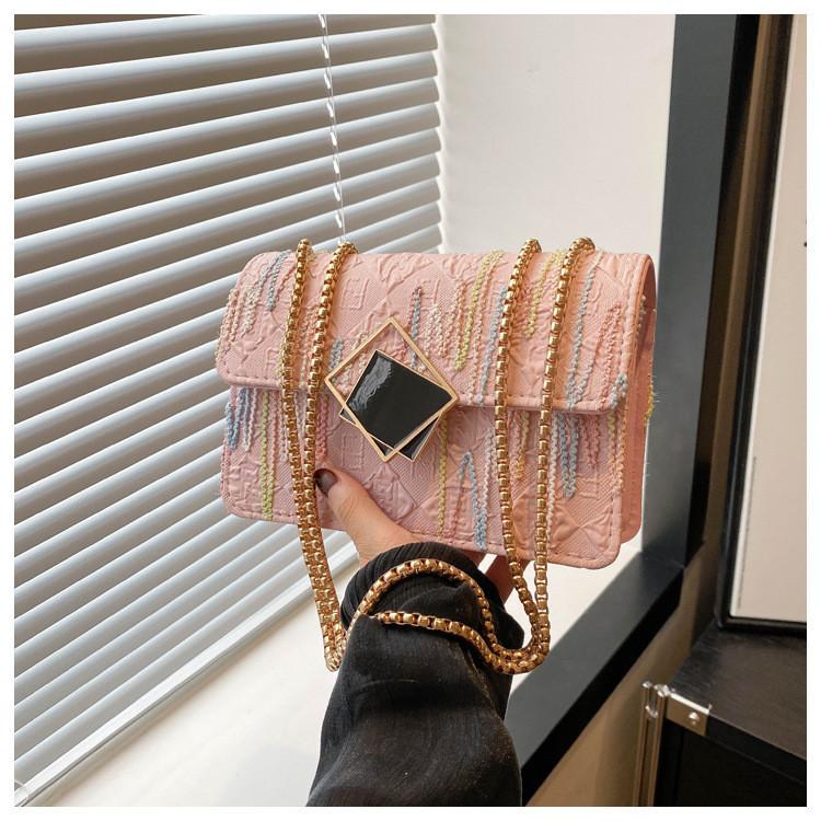 Fashionable 2024 Nylon Chic Casual Small Square Bag For Women In Trendy Colors розовый